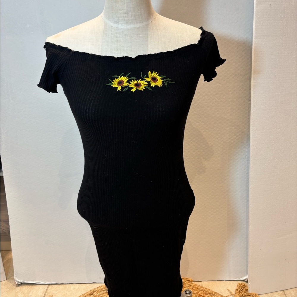 Black Off-Shoulder Dress with Sunflower Embroidery